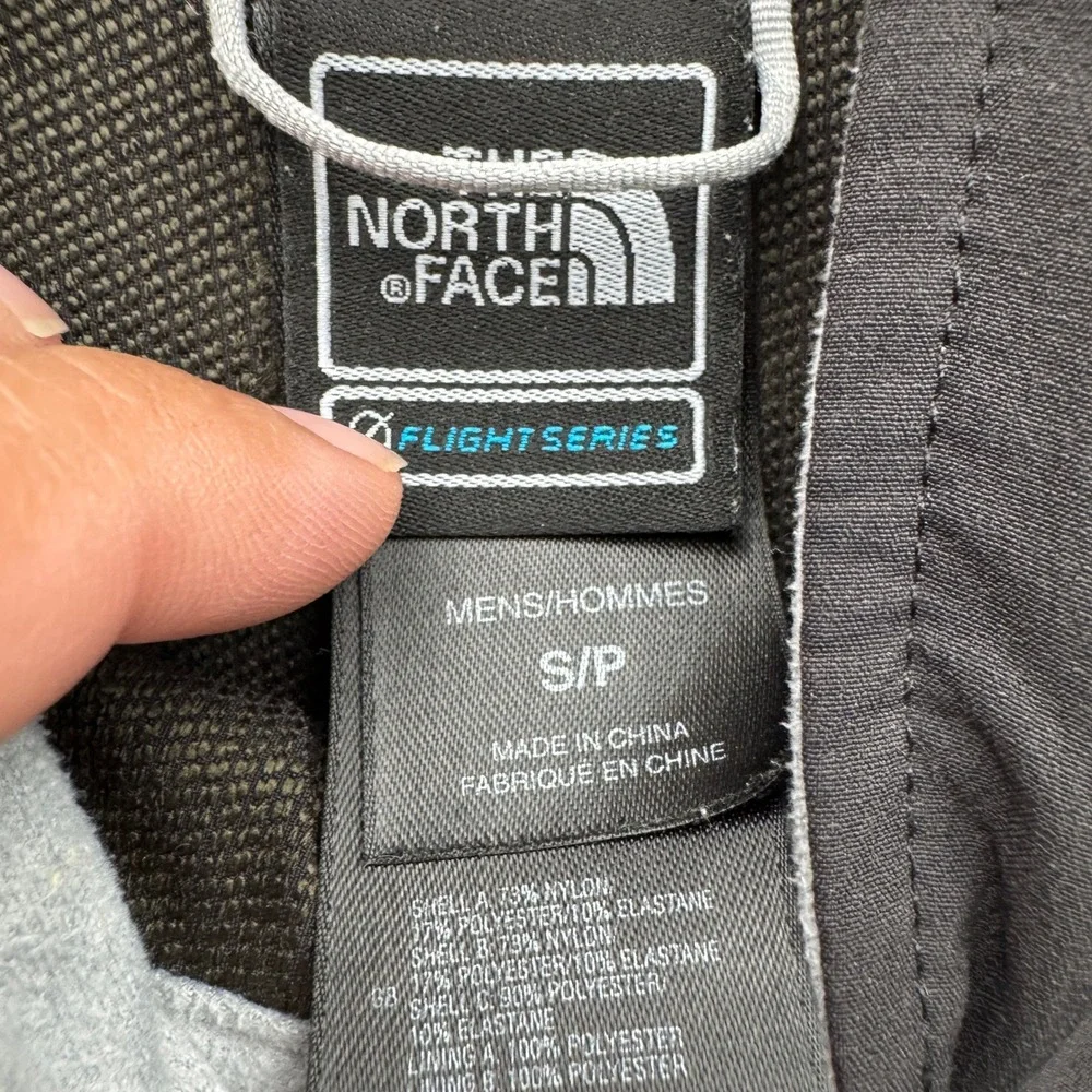 The North Face Flight Series Apex Quarter Zip Mens S Grey Long‎ Sleeve Outdoor